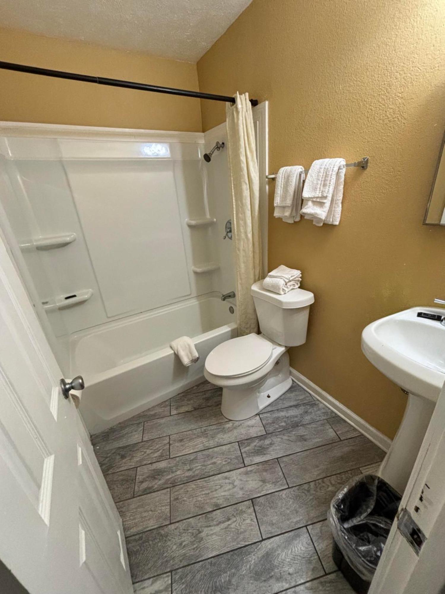 Cook'S Motel- Panama City Beach Upper Grand Lagoon Экстерьер фото